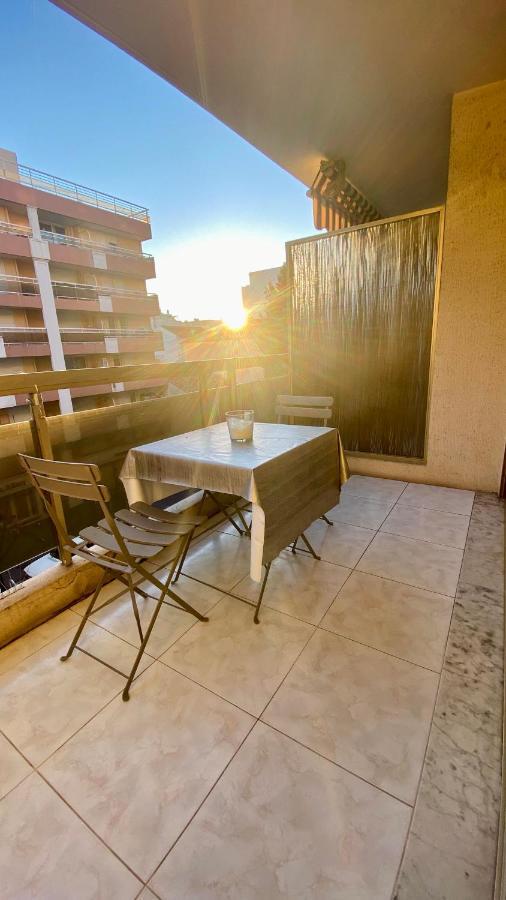Beau Studio Centre Juan Les Pins A 300M Des Plages Антиб Екстериор снимка